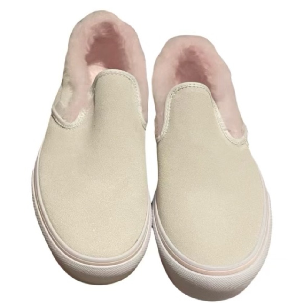 Vans Brand New Classic Slip On Platform
True White/Pink Suede Fur Size 9 Women